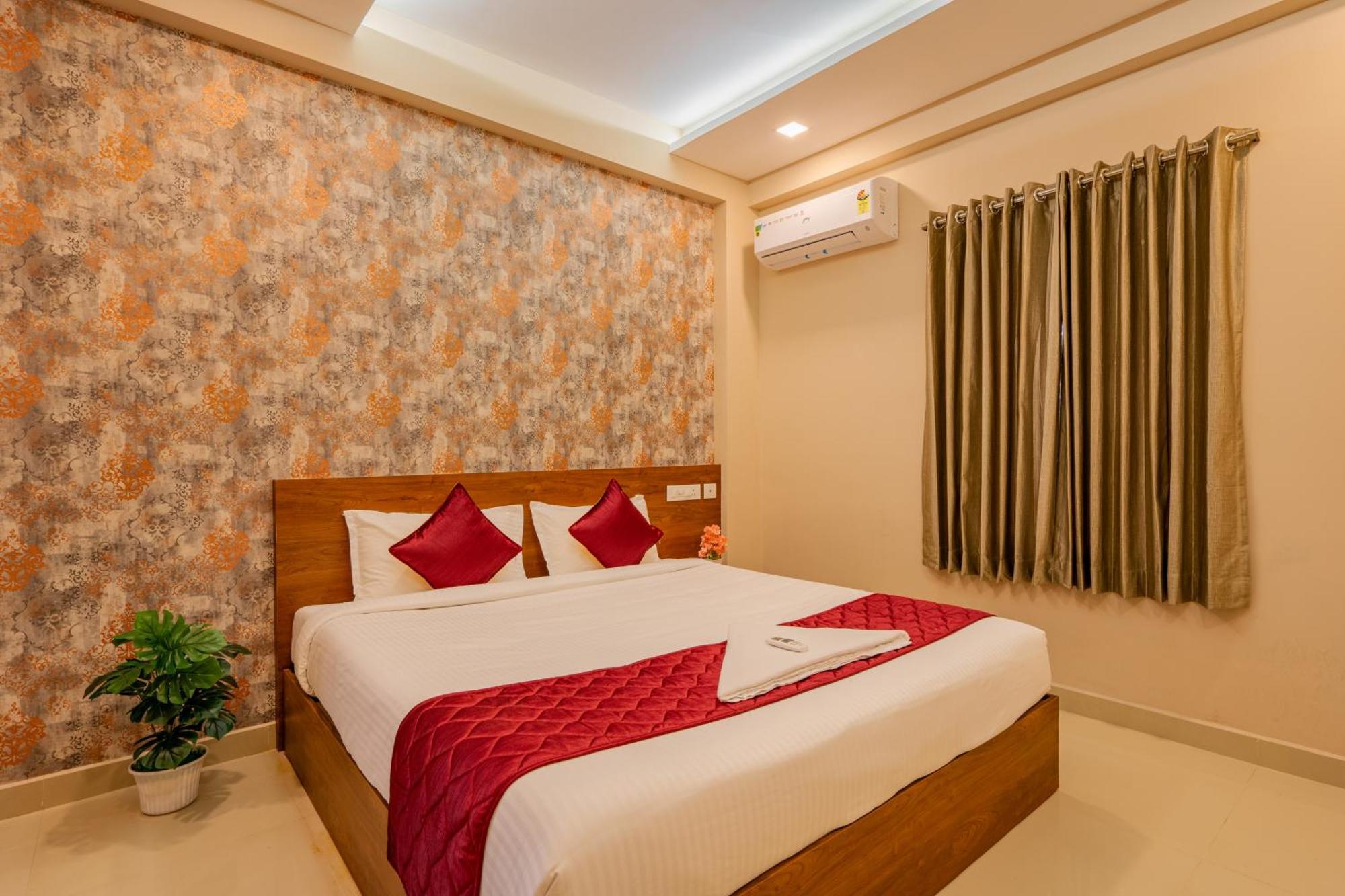 Yaad Residency Hotel Kochi Kültér fotó