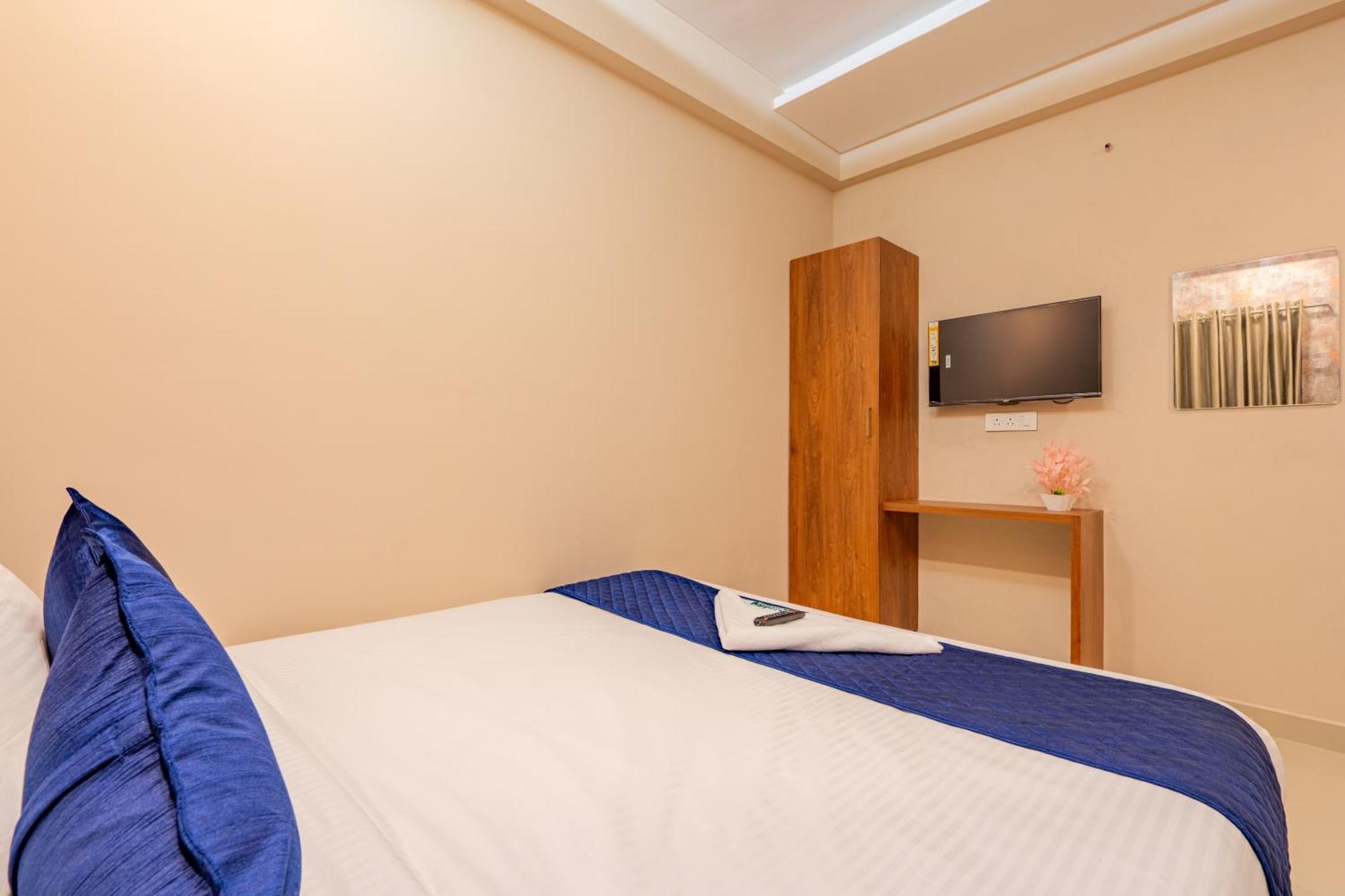 Yaad Residency Hotel Kochi Kültér fotó