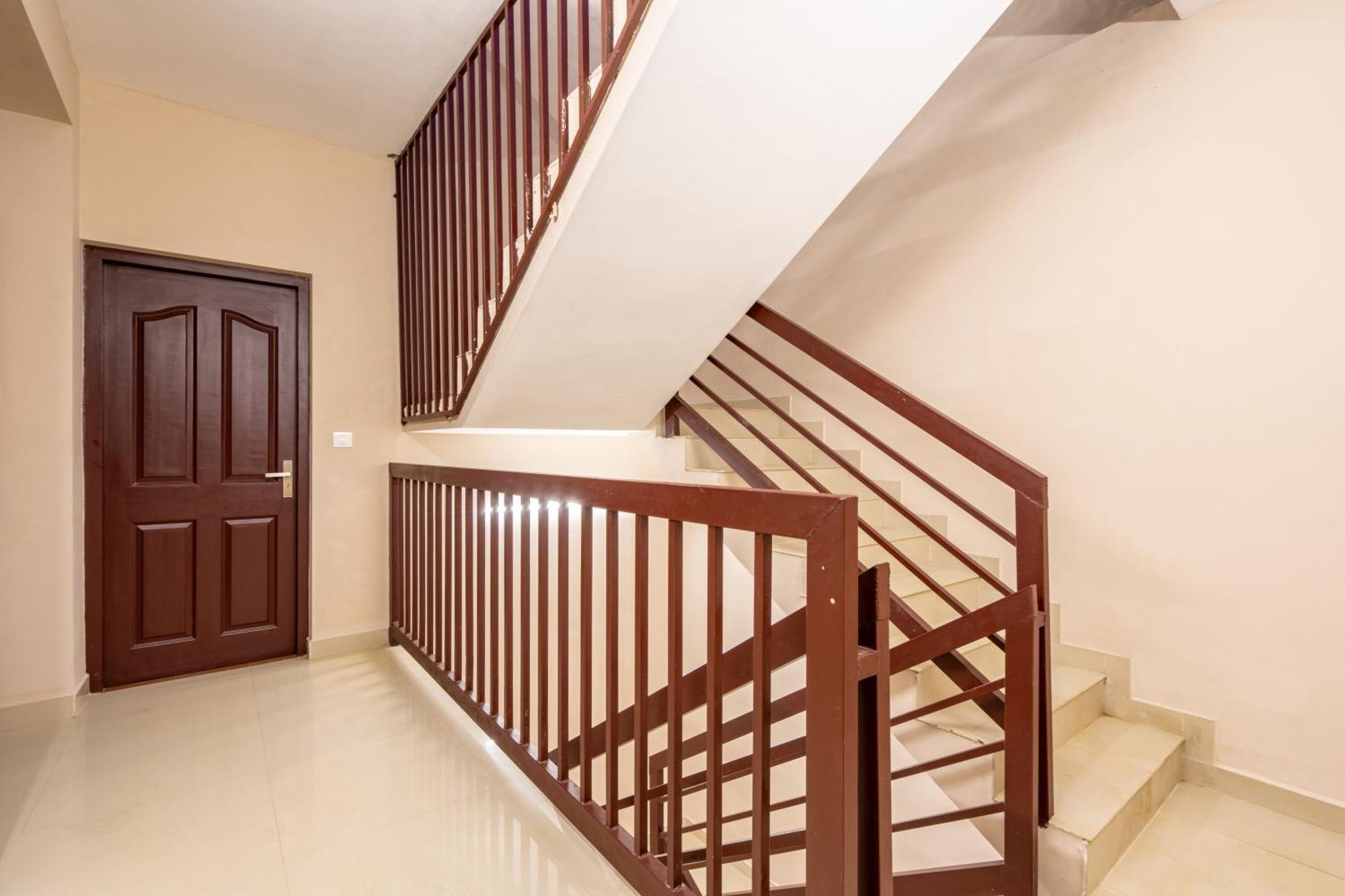 Yaad Residency Hotel Kochi Kültér fotó