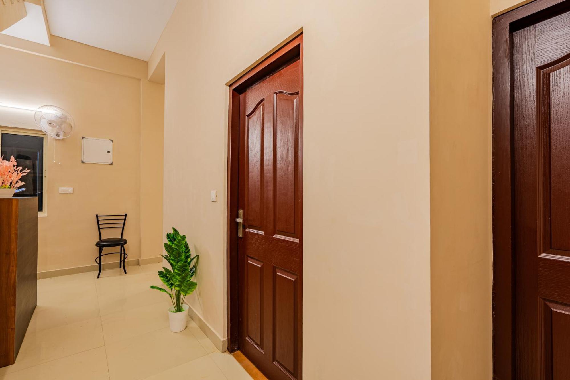 Yaad Residency Hotel Kochi Kültér fotó